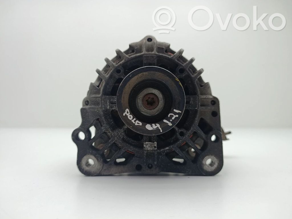 Volkswagen Polo IV 9N3 Alternator 