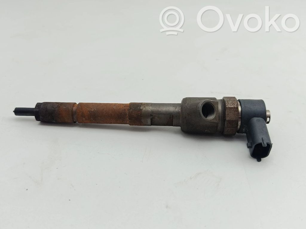 Fuel injector   0445110618