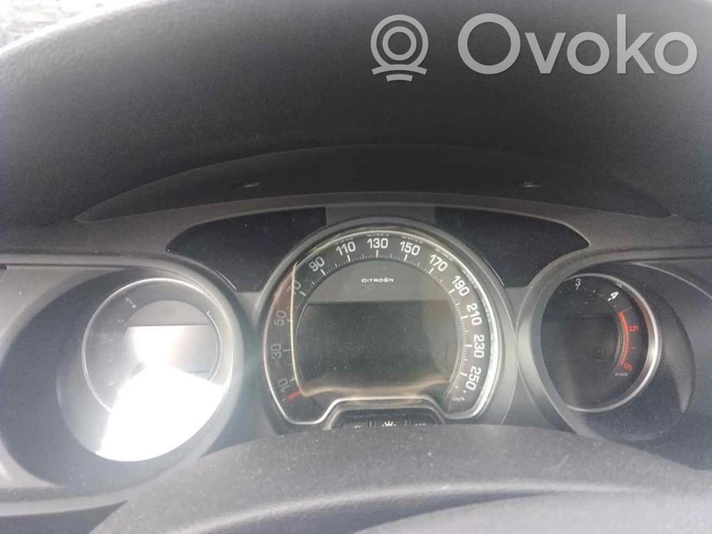 Speedometer (instrument cluster)