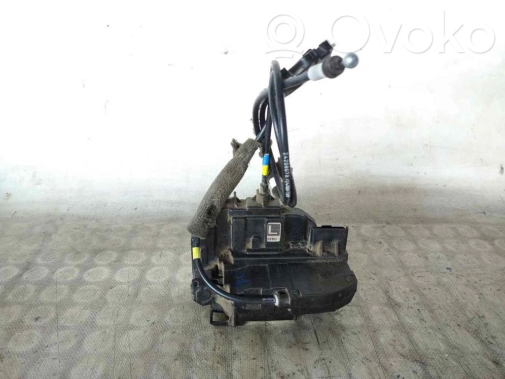 Nissan Micra Cerradura de puerta delantera 