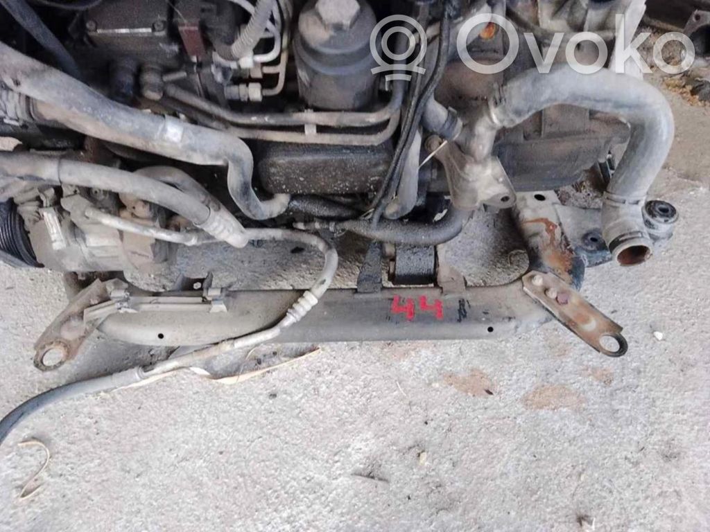 Opel Zafira A Priekinis traversas 