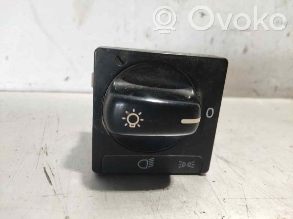 Light switch   9148850