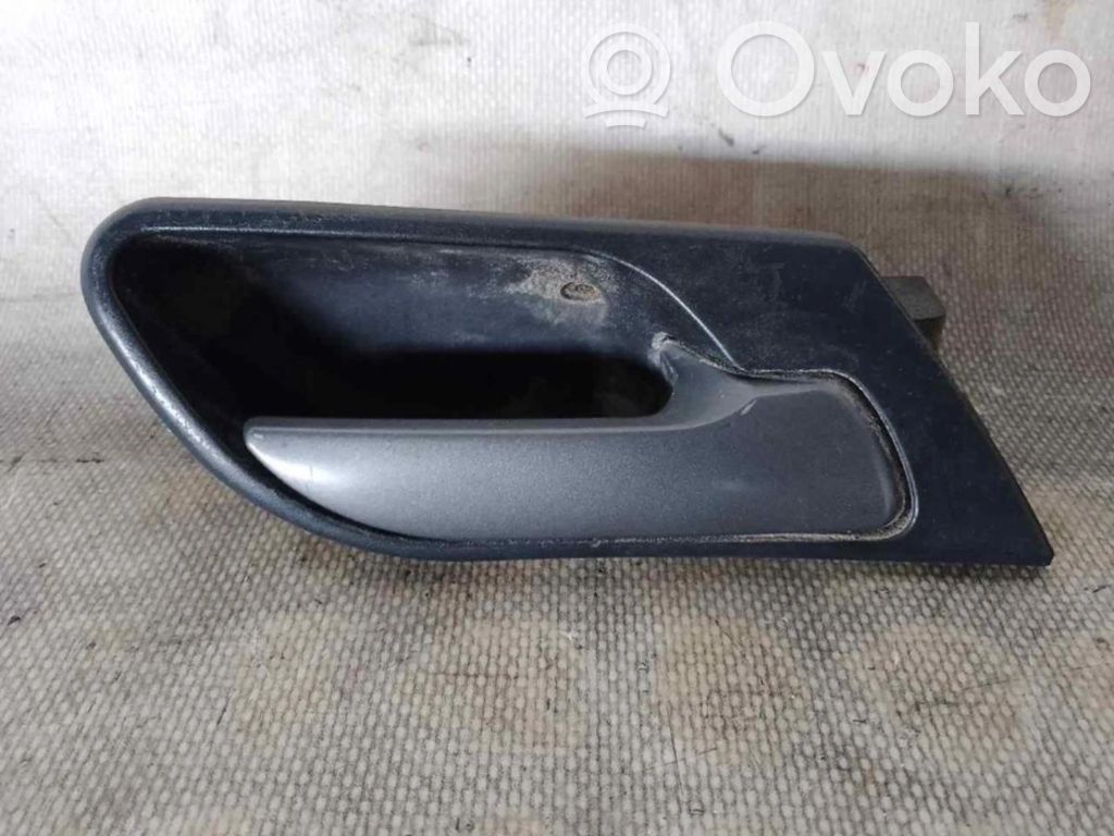 Manecilla interna puerta delantera   8408566,8408566