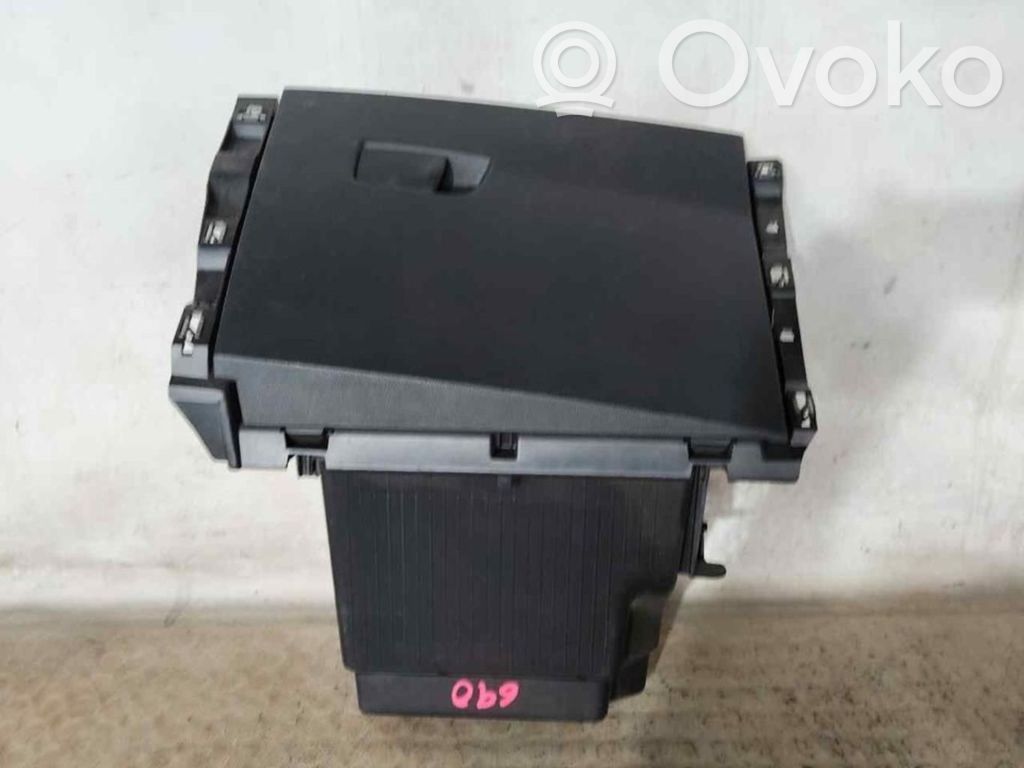 Guantera   681082518R
