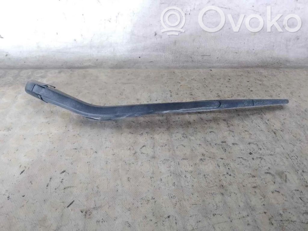Mazda 2 Ramię wycieraczki szyby tylnej 