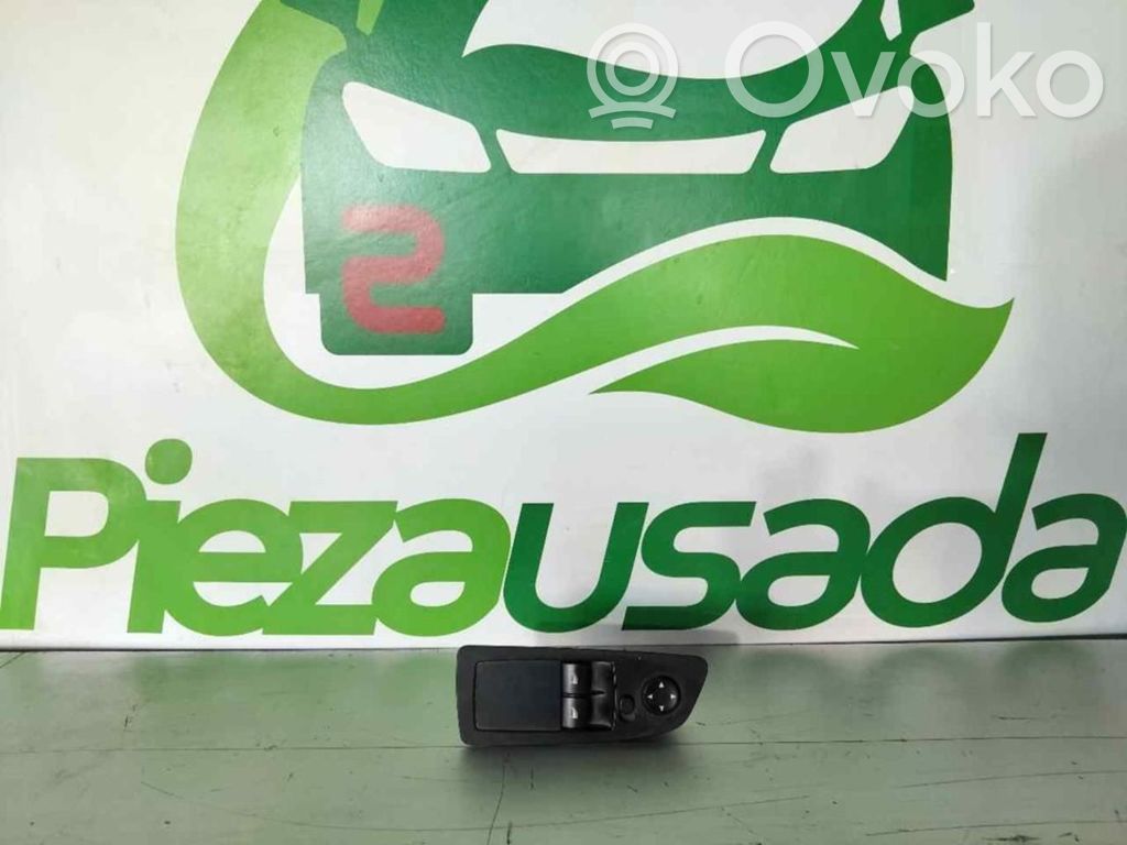 BMW 1 E81 E87 Electric window control switch 