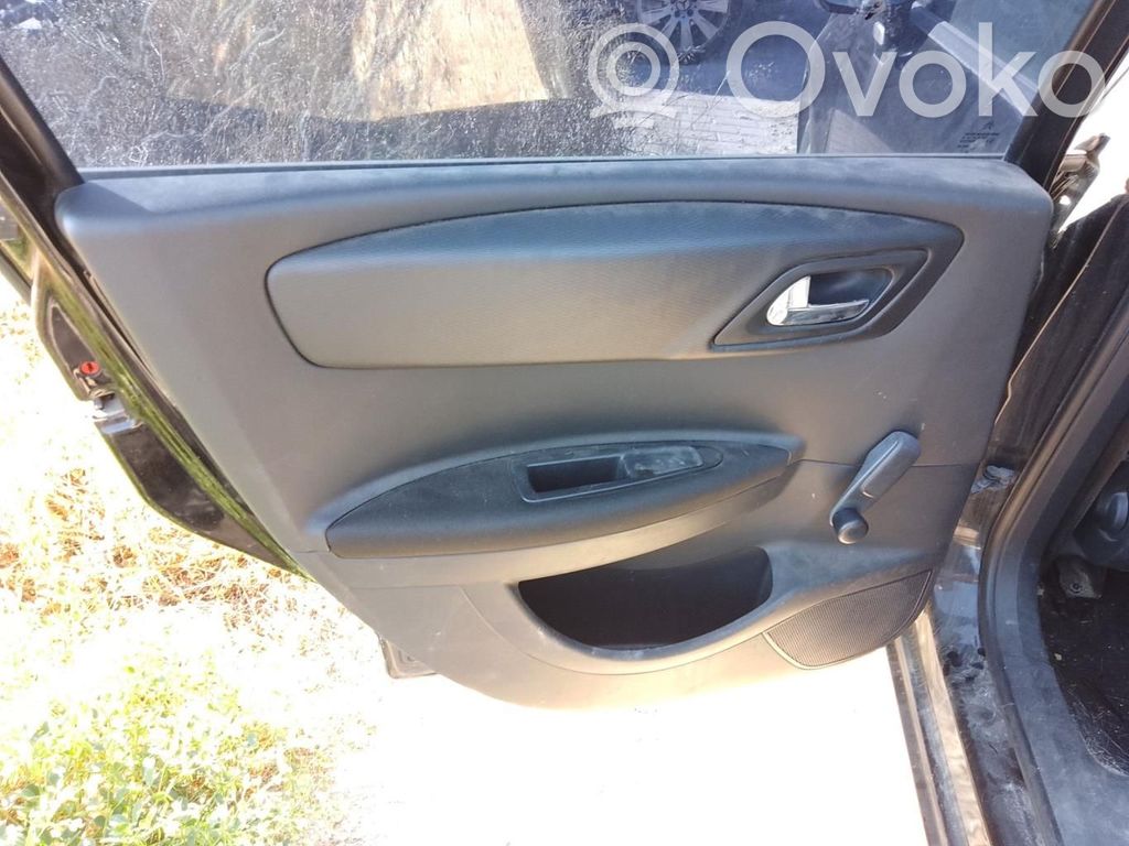 Citroen C4 I Boczki / Poszycie drzwi tylnych 
