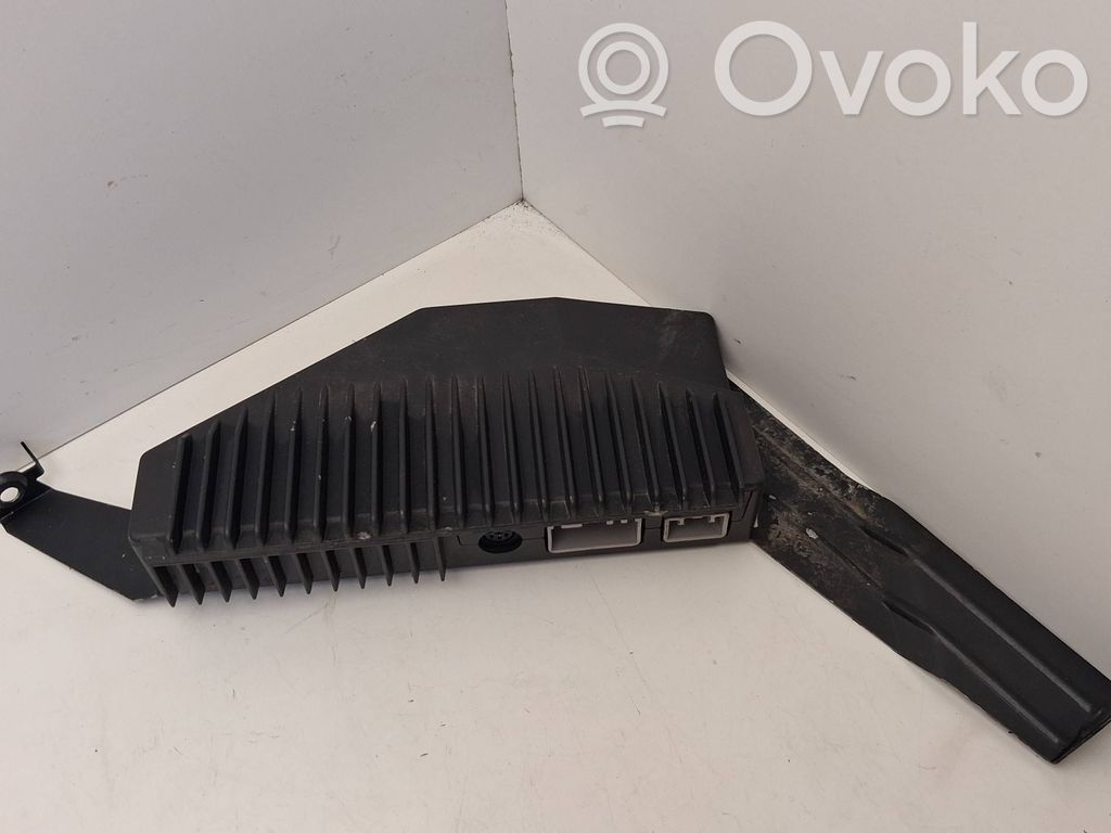 Volvo S60 Wzmacniacz audio 