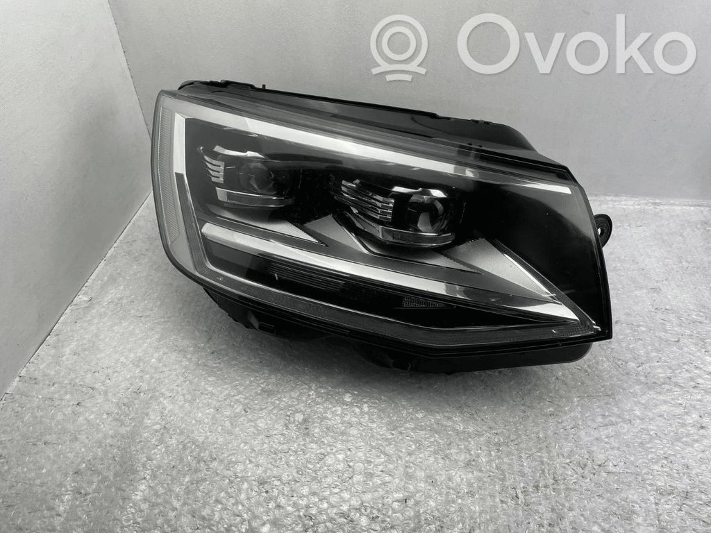 Volkswagen Multivan T6 Lampa przednia 