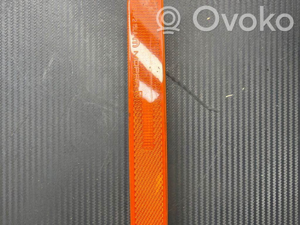 Dodge Challenger Reflektor vorne 
