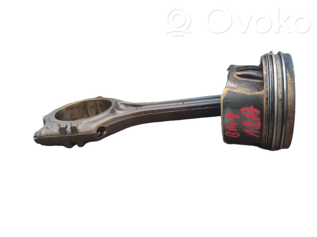 Volkswagen Golf V Piston with connecting rod 