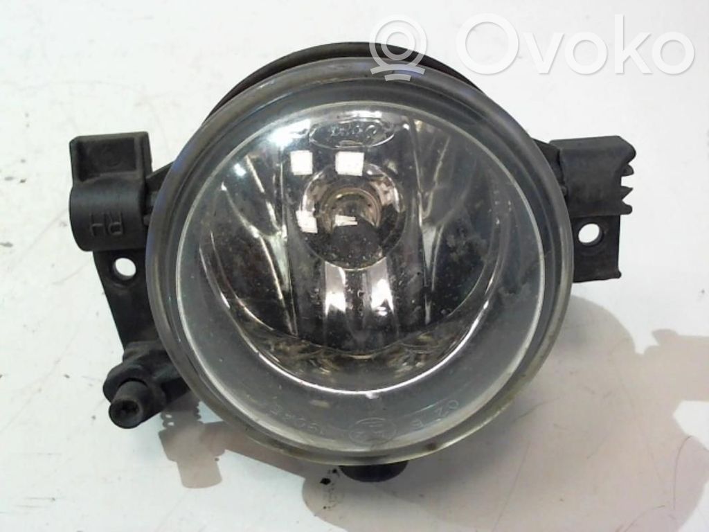 Ford Focus Miglas lukturis priekšā 