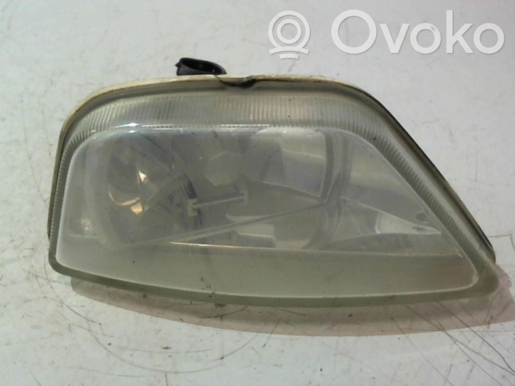 Ford Focus Miglas lukturis priekšā 