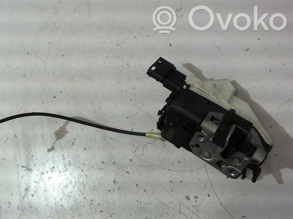 Citroen C3 Front door lock 