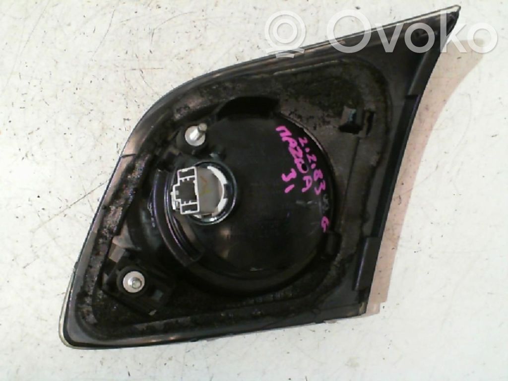 Mazda 3 I Lampy tylnej klapy bagażnika 