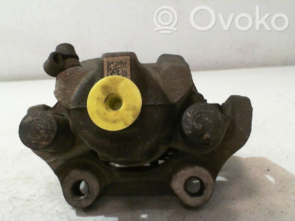 BMW 1 F20 F21 Aizmugurējais suports 
