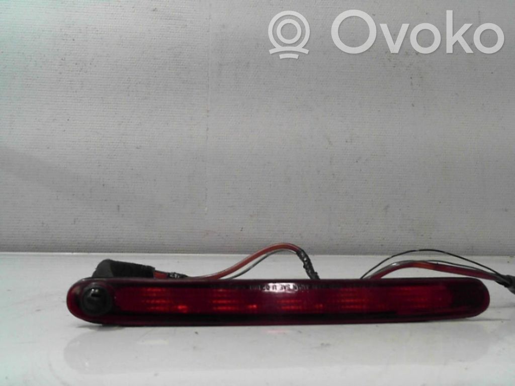 Suzuki SX4 Third/center stoplight 