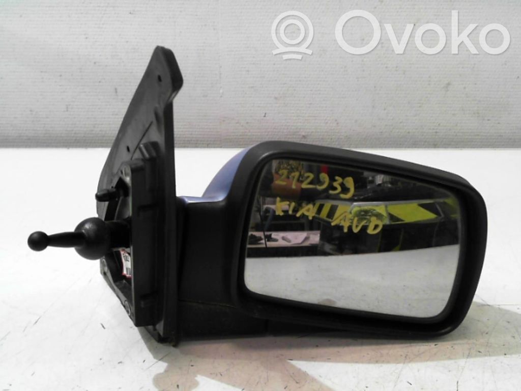 Manualne lusterko boczne drzwi przednich   8762007410