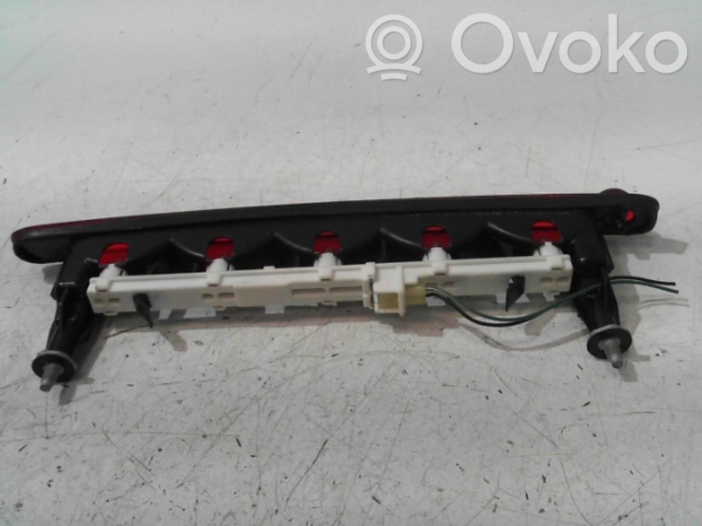 Suzuki SX4 Third/center stoplight 