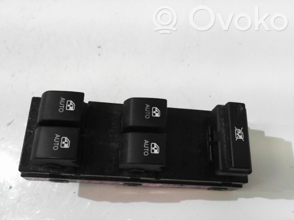 Electric window control switch   935701H120EQ