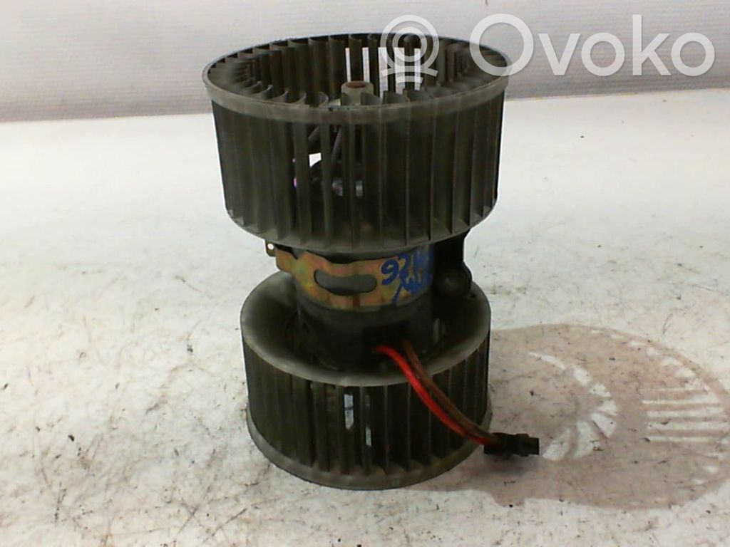 BMW X3 E83 Mazā radiatora ventilators 
