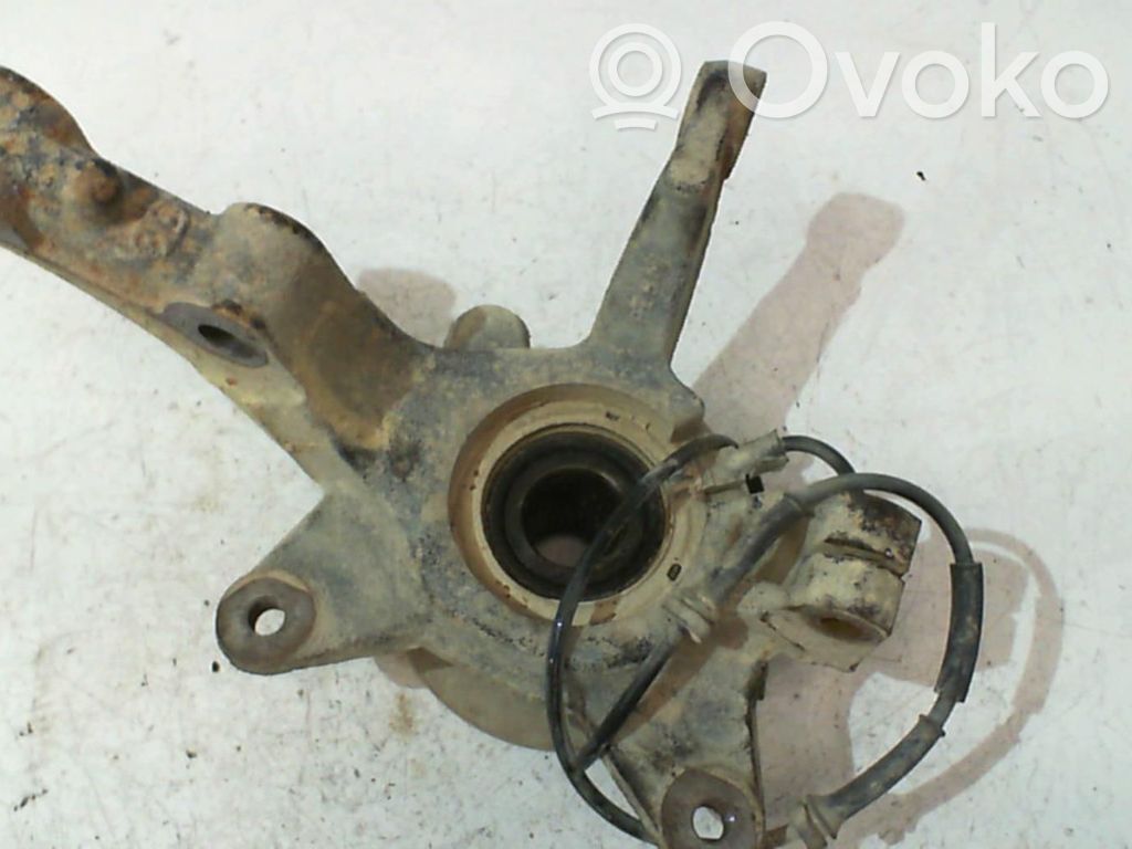 Renault Kangoo II Front wheel hub 