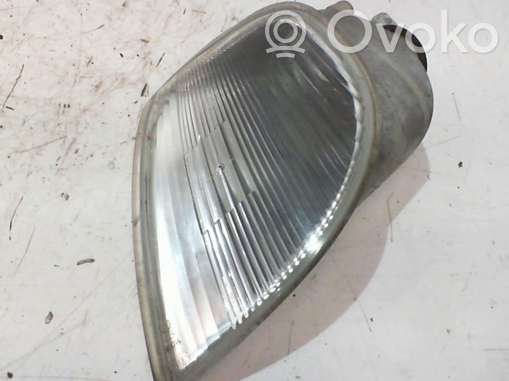 Citroen Saxo Etupuskurin suuntavilkku 