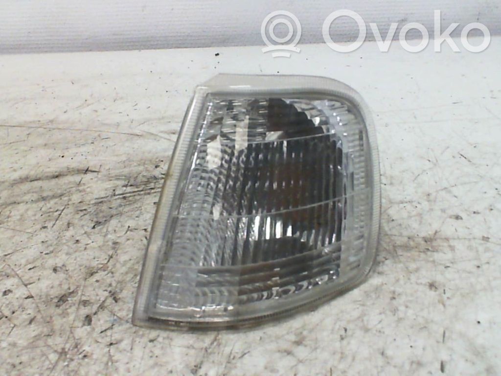 Peugeot 405 Front fender indicator light 