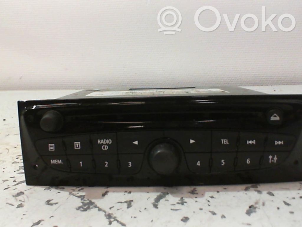 Renault Clio III Unità principale autoradio/CD/DVD/GPS 