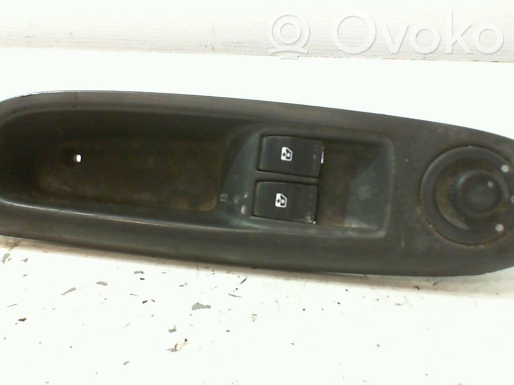 Renault Clio II Electric window control switch 
