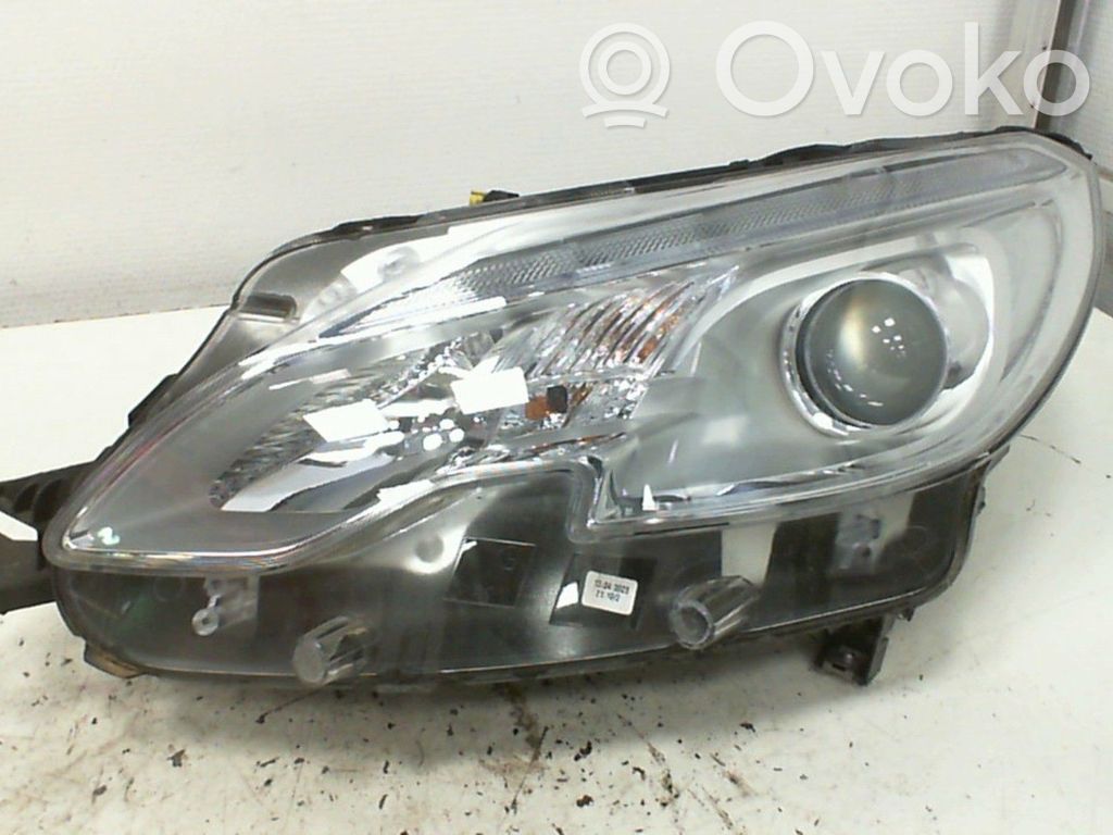 Peugeot 2008 I Faro/fanale 