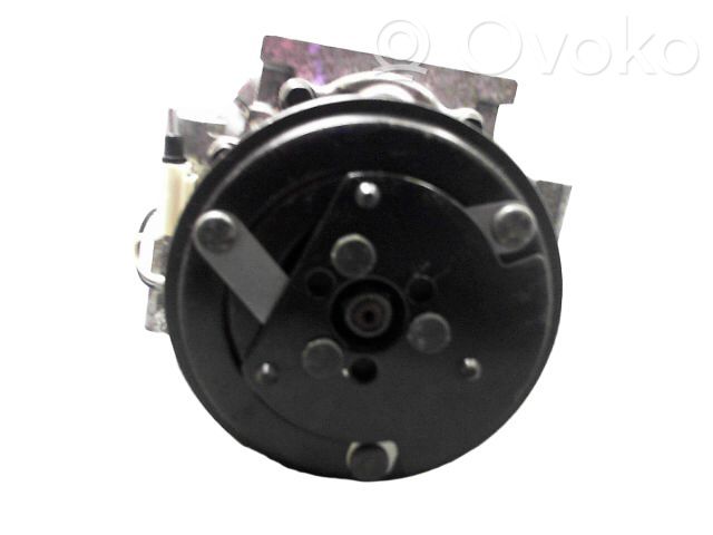 Renault Twingo I Compressore aria condizionata (A/C) (pompa) 