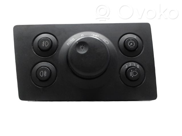 Opel Zafira B Interruptor de luz 