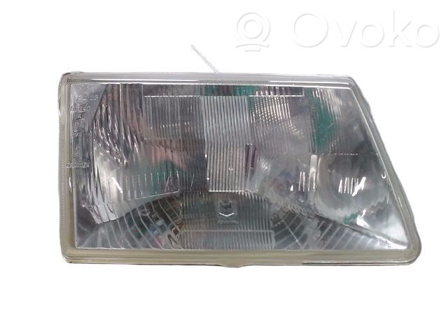 Peugeot 309 Lampa przednia 