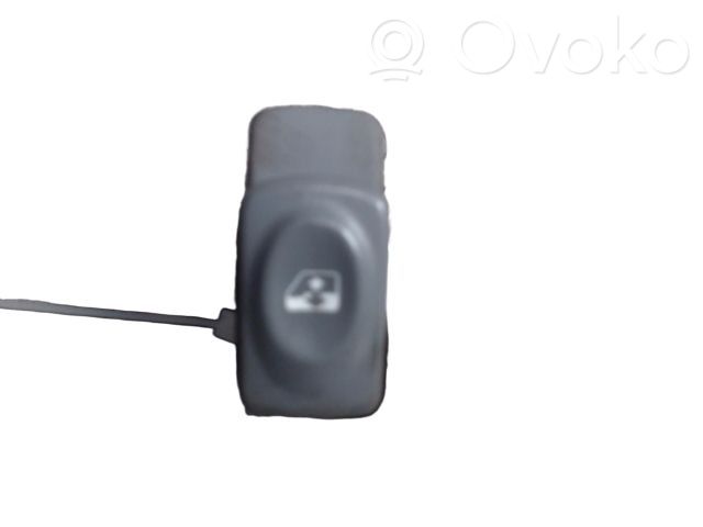 Renault Twingo I Electric window control switch 