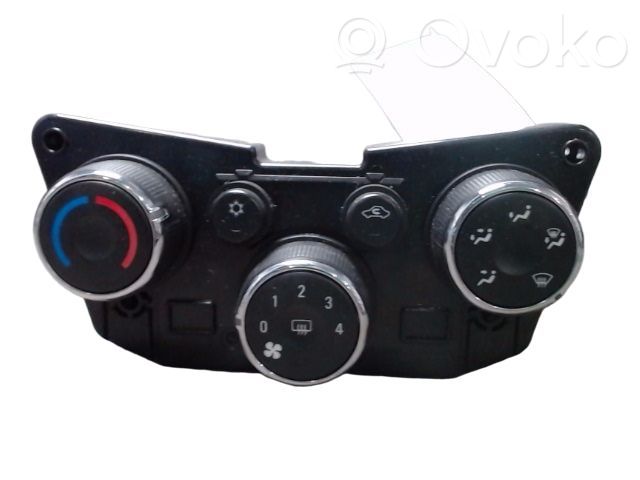 Chevrolet Aveo Climate control unit 