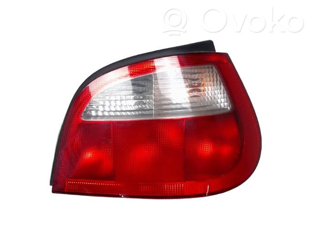 Renault Megane I Aizmugurējais lukturis virsbūvē 