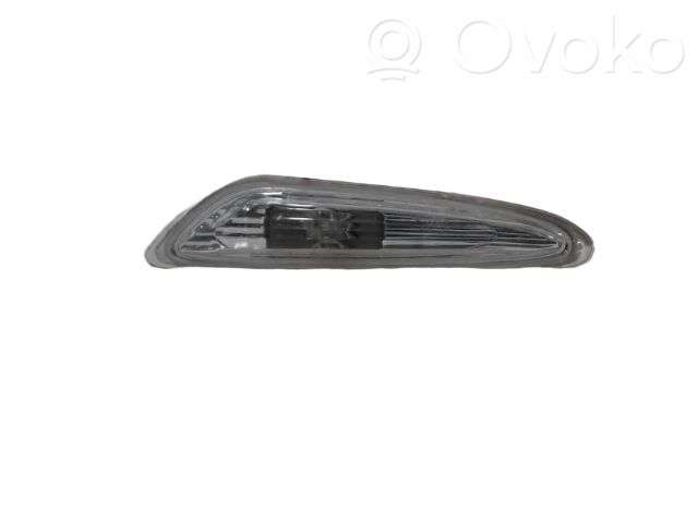 BMW 3 E46 Feu clignotant répétiteur d'aile avant 