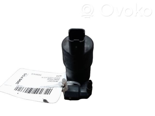 Windscreen/windshield washer pump   643475,0000643475,0000643492,04408575,04410722,116925,1298500100,150059210,150059310,15SKV013,190361,20126,289200004R,28920BU010,33215,4408575,4410722,55126,6001549443,6001549444,643460,643470,643475,643492,643498,643770,7500126,7700428336,7700428386,7700428390,7700430078,7700436687,8200030639,8200194414,88211,88214,91160063,93160293,954600,9641553880,9641553980,9643447980,9722,LG260,SP033