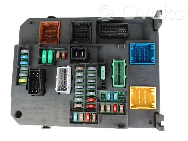 Peugeot 508 Juego de caja de fusibles 