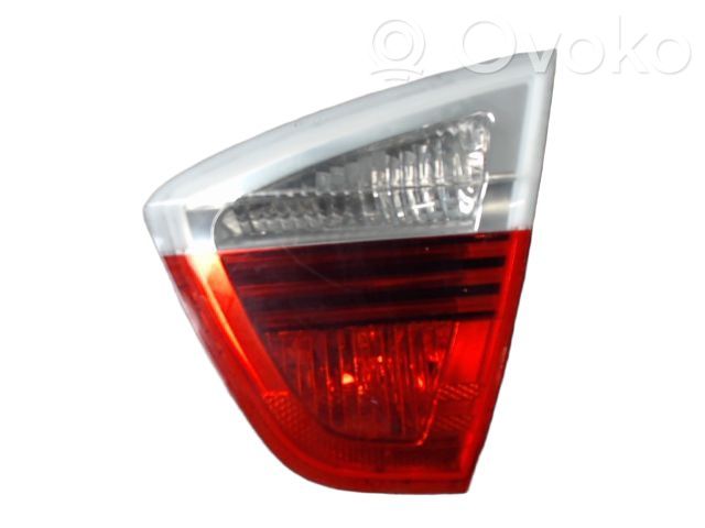 BMW 3 E90 E91 Lampy tylnej klapy bagażnika 