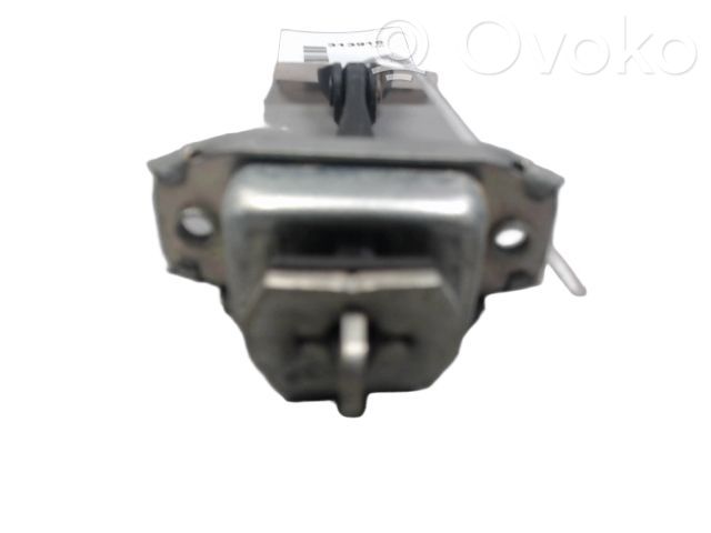 Nissan Qashqai Etuoven pidätin 
