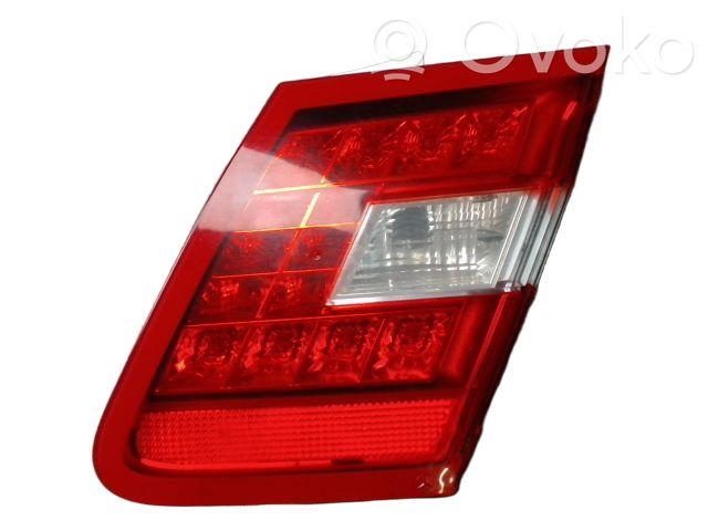 Mercedes-Benz E W212 Luci posteriori del portellone del bagagliaio 