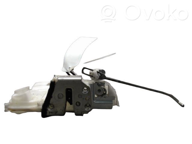Suzuki Swift II Front door lock 