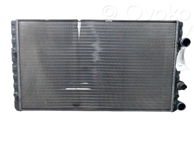 Volkswagen Polo III 6N 6N2 6NF Radiator lichid răcire 