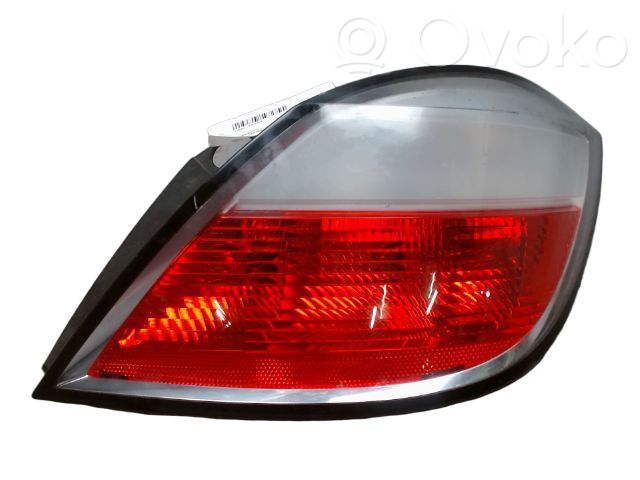 Opel Astra H Lampa tylna 