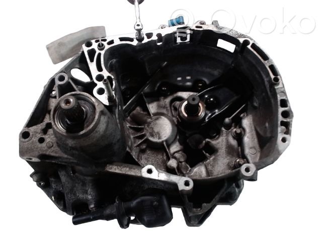 Renault Clio II Caja de cambios manual de 6 velocidades 