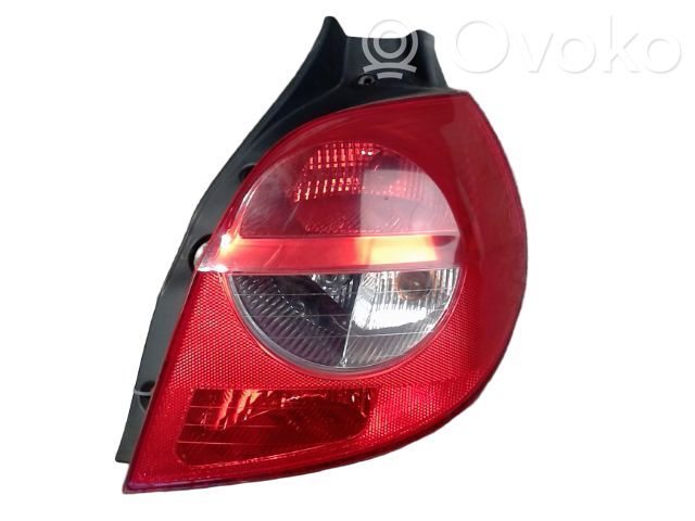 Renault Clio III Luci posteriori 
