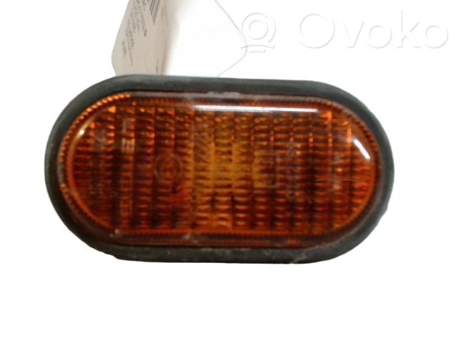Opel Vivaro Seitenblinker 