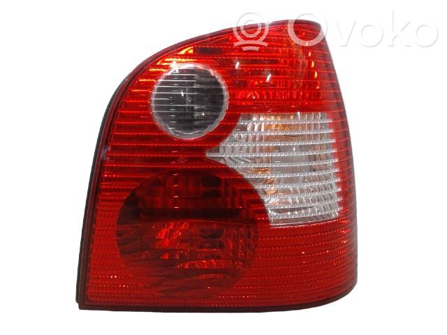 Volkswagen Polo IV 9N3 Lampa tylna 